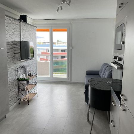 Bormes-Les-Mimosas - Appart 25M2 Avec Balcon - 4P Bagian luar foto