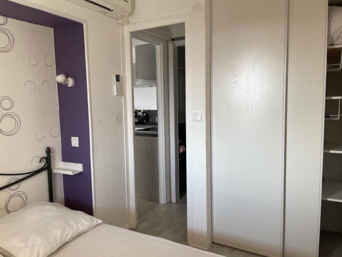 Bormes-Les-Mimosas - Appart 25M2 Avec Balcon - 4P Bagian luar foto